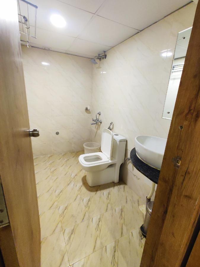 Hotel Airport City Dod Jala ภายนอก รูปภาพ