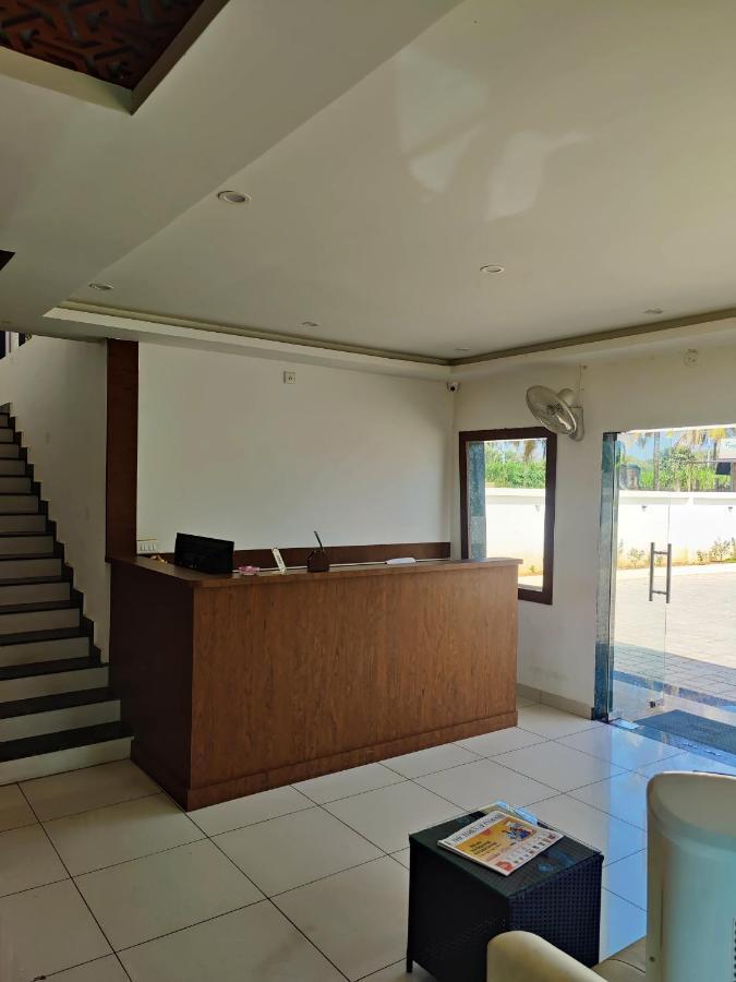 Hotel Airport City Dod Jala ภายนอก รูปภาพ