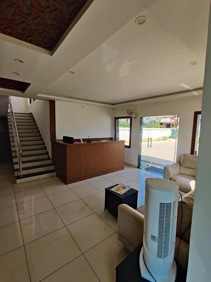 Hotel Airport City Dod Jala ภายนอก รูปภาพ