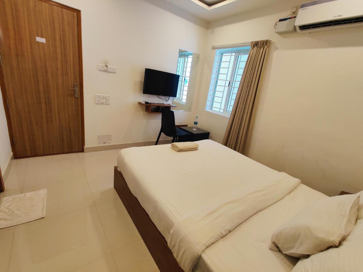 Hotel Airport City Dod Jala ภายนอก รูปภาพ