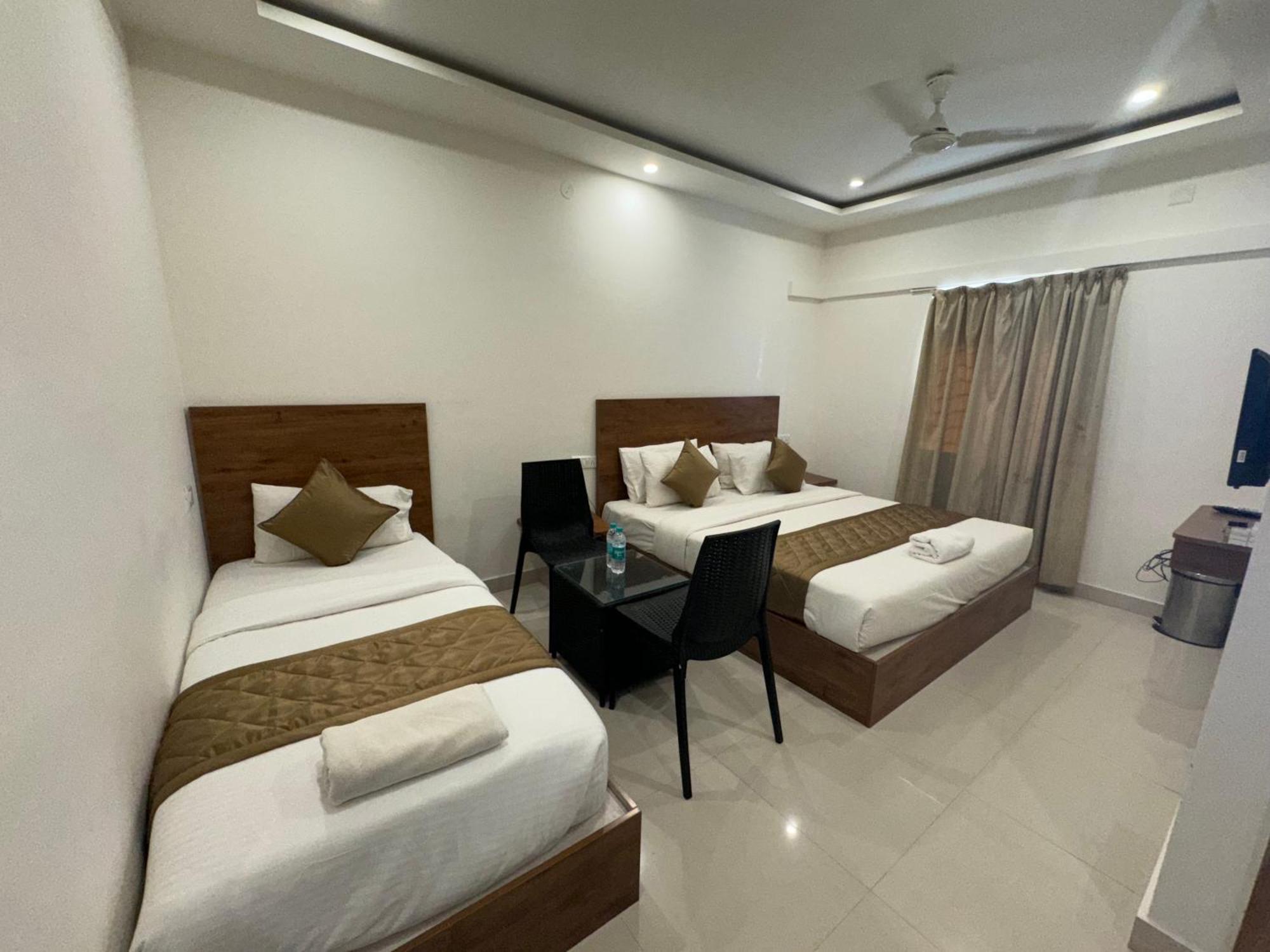 Hotel Airport City Dod Jala ภายนอก รูปภาพ