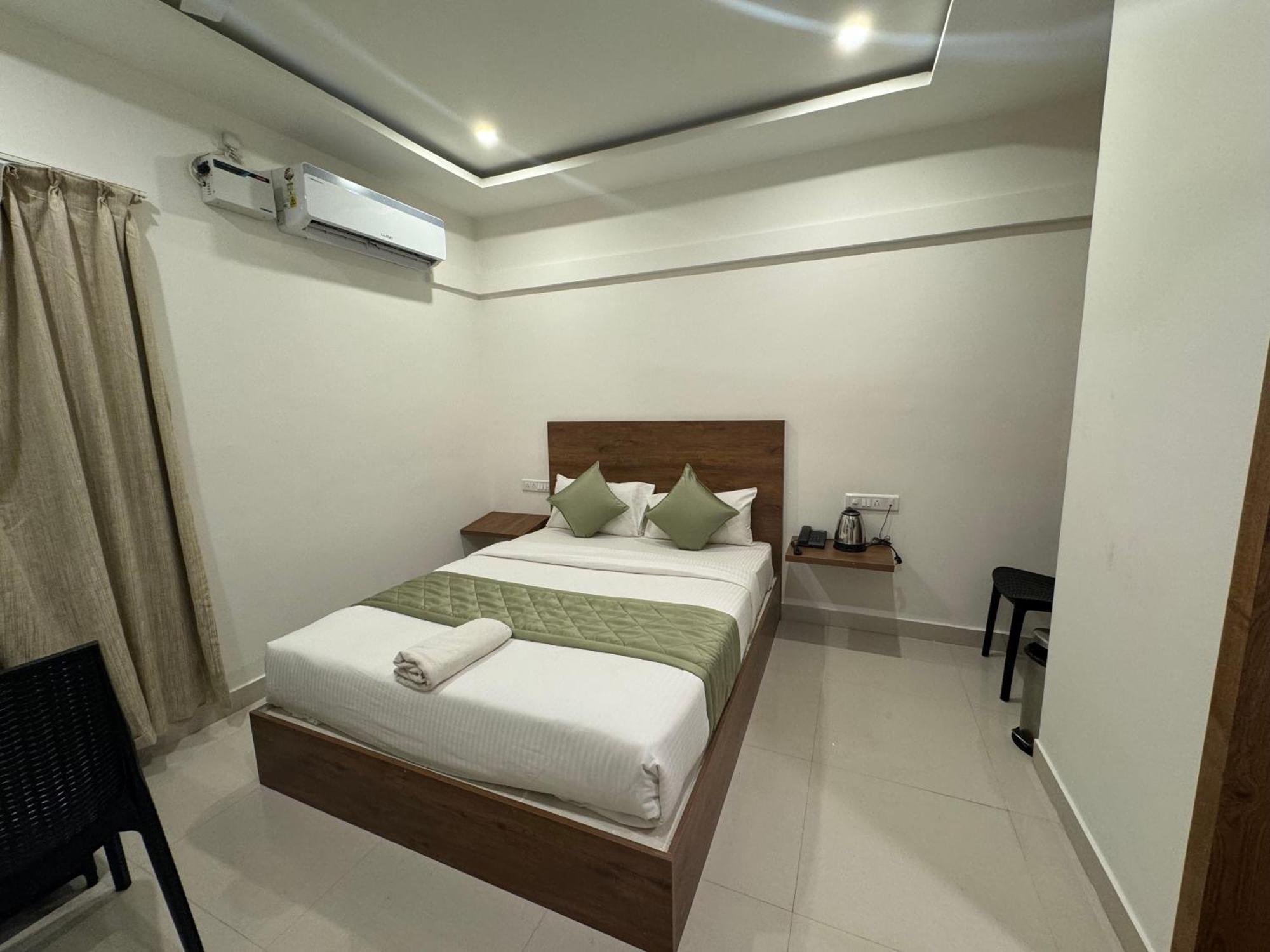 Hotel Airport City Dod Jala ภายนอก รูปภาพ