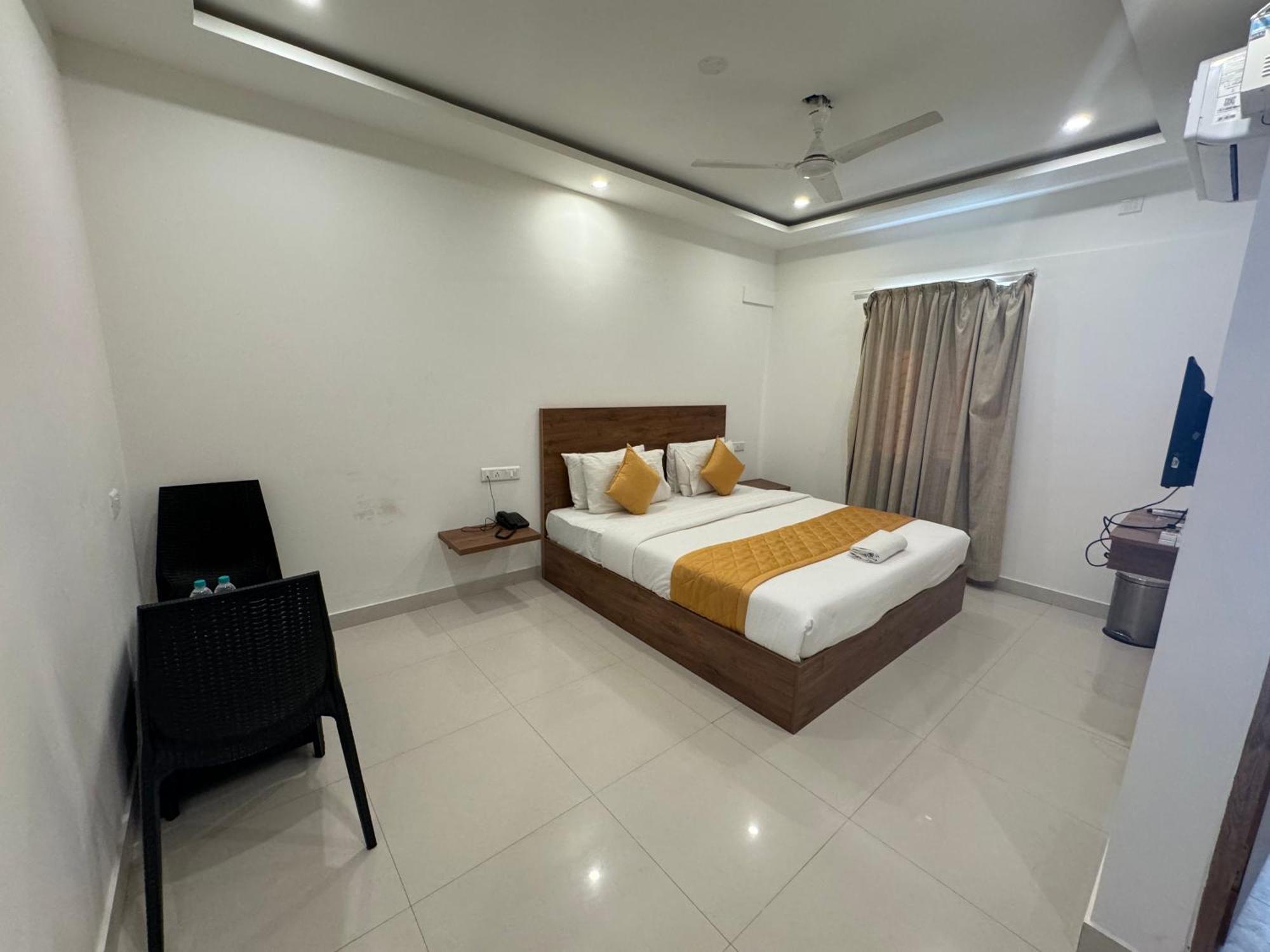 Hotel Airport City Dod Jala ภายนอก รูปภาพ