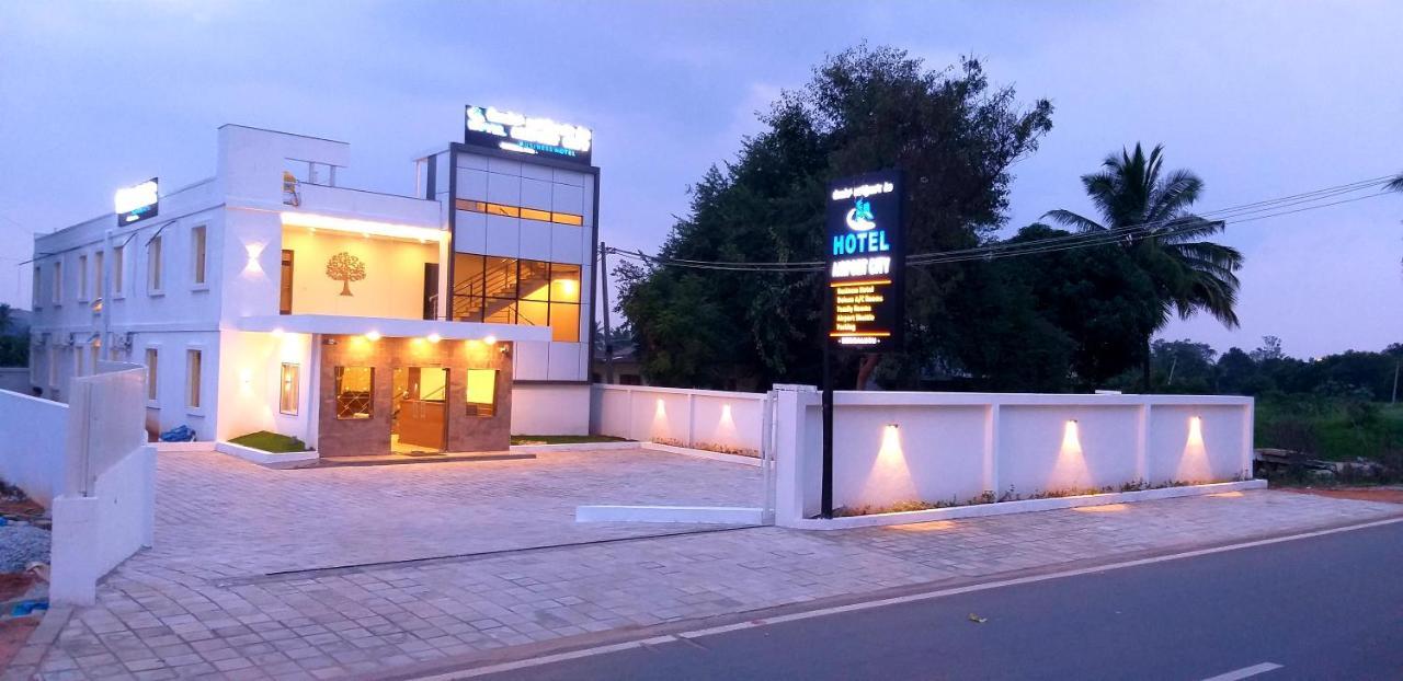Hotel Airport City Dod Jala ภายนอก รูปภาพ